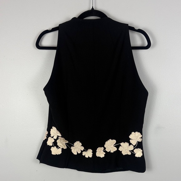 Maggy London Vintage Black Top Cream Floral Appliqué Sleeveless Top Size 12 - Picture 9 of 10